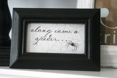 Halloween Frame - along came a spider