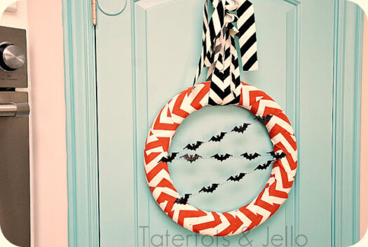 chevron halloween wreath whole view