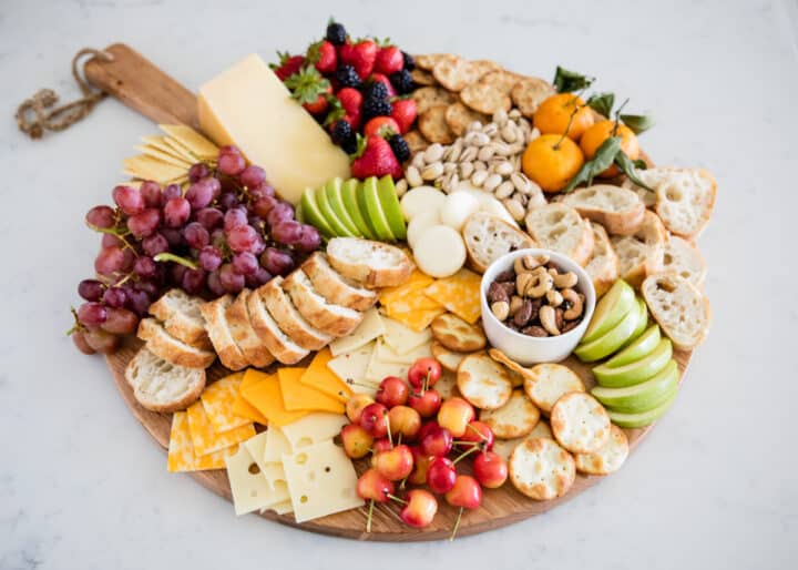 cheese and crackers plate