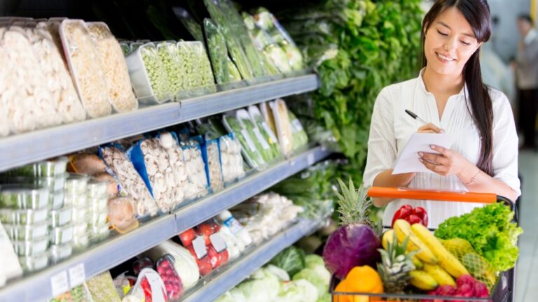 8 Ways To Make Money as a Personal Grocery Shopper